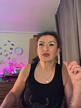 Hotangel75 online show from 06-18-26, 05:40