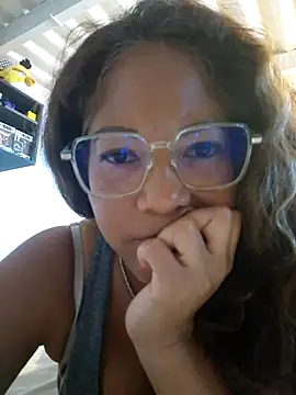 Snapshot of mila38 chatting on 06-19-26, 03:29 mila38 online show from 06-19-26, 03:29