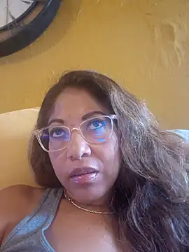 Snapshot of mila38 chatting on 09-27-25, 07:47 mila38 online show from 09-27-25, 07:47