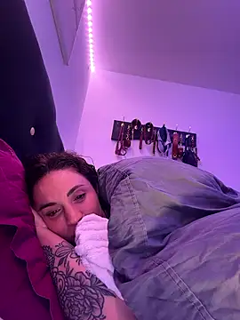 Clara-xoxo online show from 01-09-26, 11:00