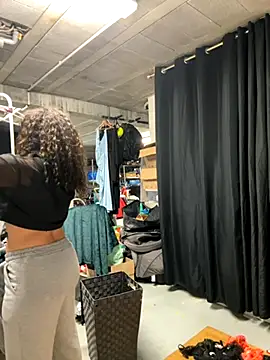 Clara-xoxo online show from 11-30-25, 02:29