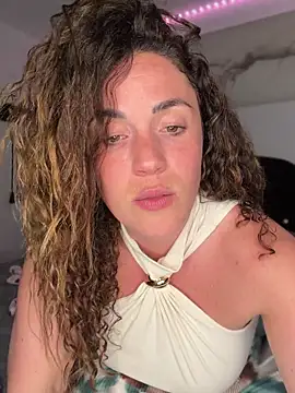 Clara-xoxo online show from 03-21-26, 09:19