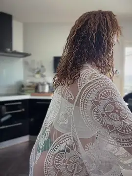 Clara-xoxo online show from 02-26-26, 01:22