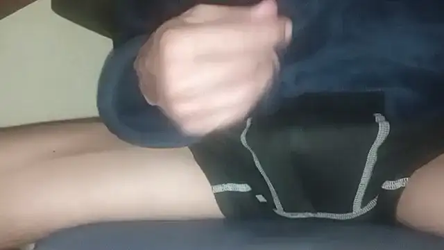 Snapshot of Bigdick666cm chatting on 04-29-26, 01:32 Bigdick666cm online show from 04-29-26, 01:32