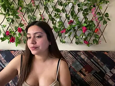 Snapshot of Jack_Emily1 chatting on 03-19-25, 04:34 Jack Emily1 online show from 03-19-25, 04:34