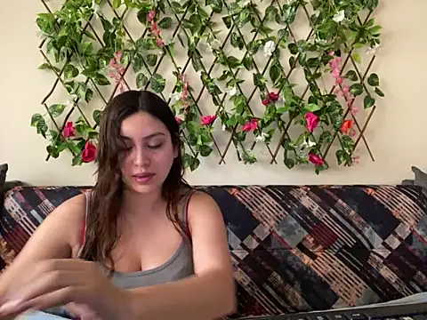 Snapshot of Jack_Emily1 chatting on 03-16-25, 06:12 Jack Emily1 online show from 03-16-25, 06:12