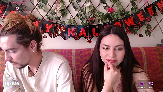 Snapshot of Jack_Emily1 chatting on 10-20-25, 05:13 Jack Emily1 online show from 10-20-25, 05:13