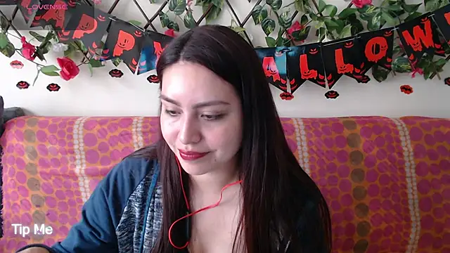 Jack Emily1 online show from 10-28-25, 04:39