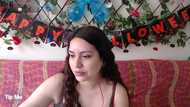 Jack Emily1 online show from 11-06-25, 05:06