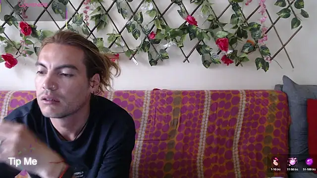 Jack Emily1 online show from 12-20-25, 08:01