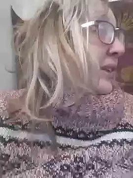 Snapshot of Cerd_Ayaz chatting on 03-16-25, 10:55 Cerd Ayaz online show from 03-16-25, 10:55