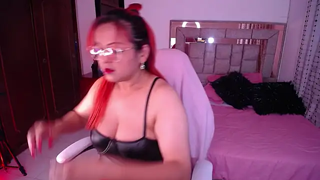 salomecastro  online show from 03-21-25, 01:24