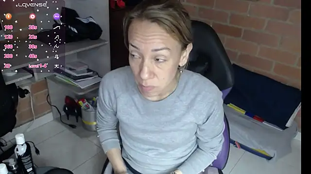 cristin doll  online show from 07-06-26, 03:58