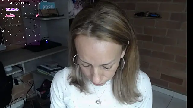 cristin doll  online show from 05-30-26, 03:39