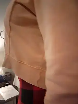 HollyTattoo online show from 01-13-25, 10:47