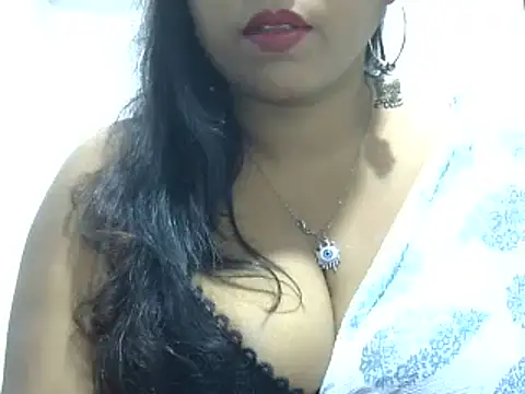 Snapshot of ROSEE_MERRYYYY chatting on 03-19-25, 05:28 ROSEE MERRYYYY online show from 03-19-25, 05:28