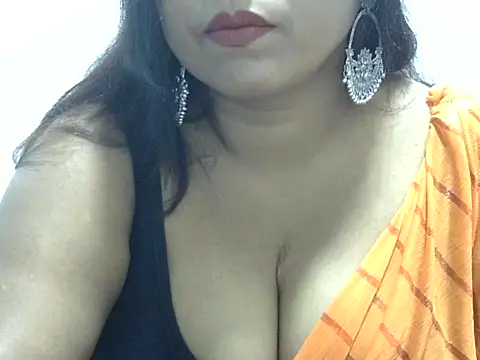 Snapshot of ROSEE_MERRYYYY chatting on 10-24-25, 09:41 ROSEE MERRYYYY online show from 10-24-25, 09:41