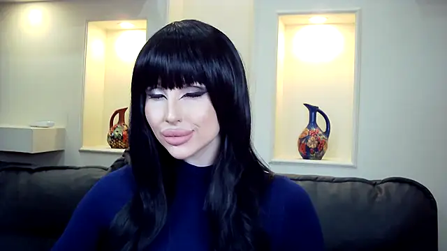 Lady Joli online show from 11-17-25, 09:19