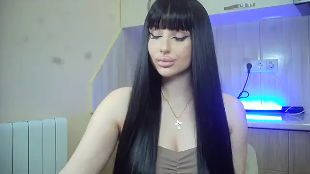 Snapshot of Lady_Joli chatting on 05-28-26, 06:25 Lady Joli online show from 05-28-26, 06:25