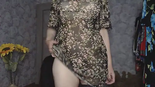 Aziza1 online show from 06-22-26, 01:41