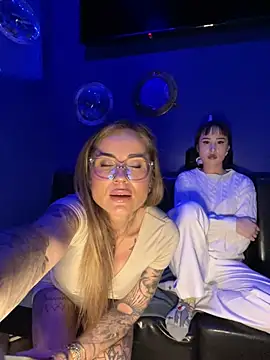 Etwas neugierig online show from 02-05-26, 03:30