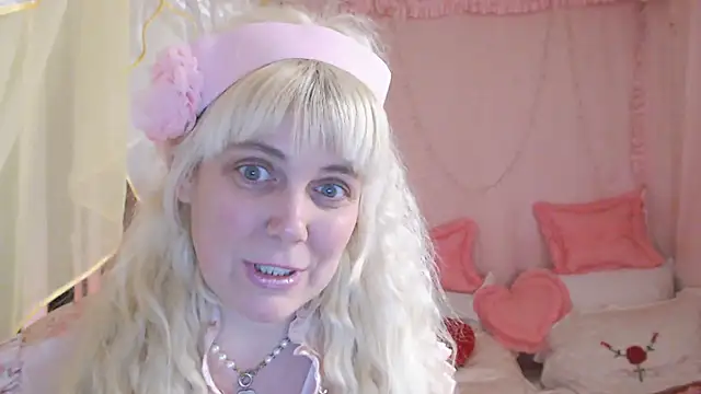 SunnySylvia online show from 02-17-25, 06:28