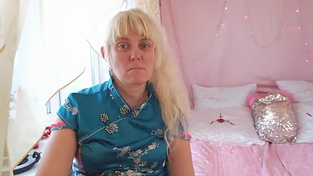 SunnySylvia online show from 01-18-26, 10:51