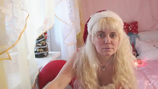 SunnySylvia online show from 12-31-24, 08:37