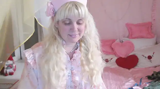 SunnySylvia online show from 02-18-25, 05:09
