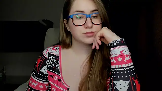 SeasonalSomeone online show from 12-19-25, 11:40