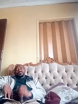 Snapshot of Ogmelo chatting on 06-04-26, 02:11 Ogmelo online show from 06-04-26, 02:11