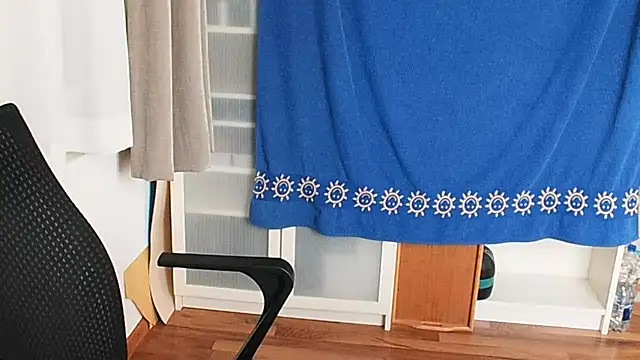 Snapshot of hotdestany chatting on 03-25-26, 11:31 hotdestany online show from 03-25-26, 11:31