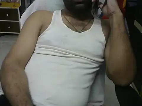 Snapshot of hotindianstud chatting on 10-23-25, 08:57 hotindianstud online show from 10-23-25, 08:57
