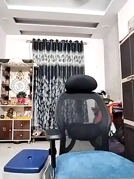 Snapshot of hotindianstud chatting on 10-22-25, 12:26 hotindianstud online show from 10-22-25, 12:26