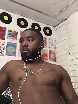 livepro online show from 11-10-25, 02:11