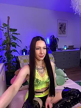 Snapshot of Trixie-Tainted chatting on 02-24-25, 05:09 Trixie-Tainted online show from 02-24-25, 05:09