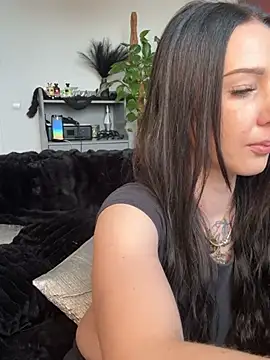 Snapshot of Trixie-Tainted chatting on 03-24-26, 03:12 Trixie-Tainted online show from 03-24-26, 03:12