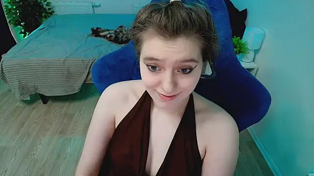 CranberryHot online show from 07-17-26, 11:40