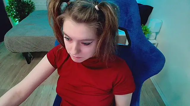 CranberryHot online show from 06-18-26, 04:22