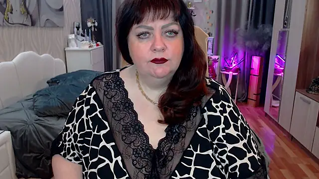 Victoria BBW online show from 11-23-25, 06:45