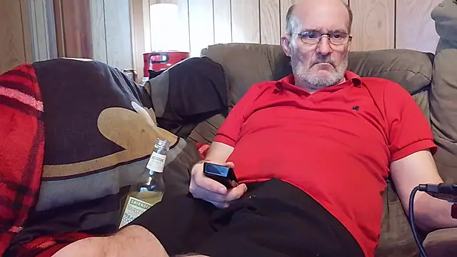 Snapshot of snickers1 chatting on 07-17-26, 02:25 snickers1 online show from 07-17-26, 02:25