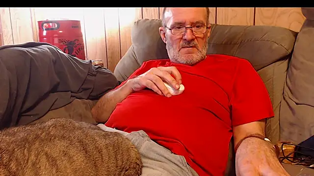 Snapshot of snickers1 chatting on 02-17-26, 02:03 snickers1 online show from 02-17-26, 02:03