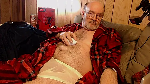 Snapshot of snickers1 chatting on 12-18-25, 03:55 snickers1 online show from 12-18-25, 03:55