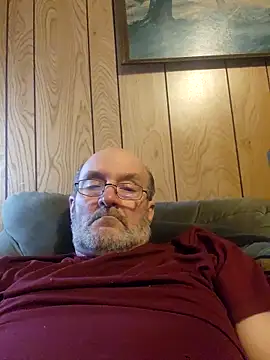 Snapshot of snickers1 chatting on 04-22-26, 04:52 snickers1 online show from 04-22-26, 04:52