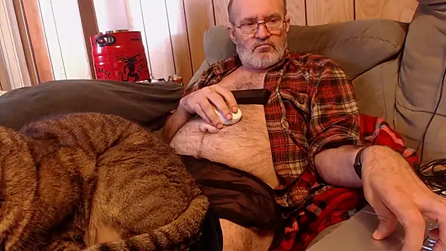 Snapshot of snickers1 chatting on 02-26-26, 07:14 snickers1 online show from 02-26-26, 07:14