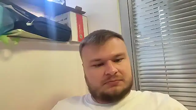 Snapshot of fmodel chatting on 09-18-25, 09:45 fmodel online show from 09-18-25, 09:45