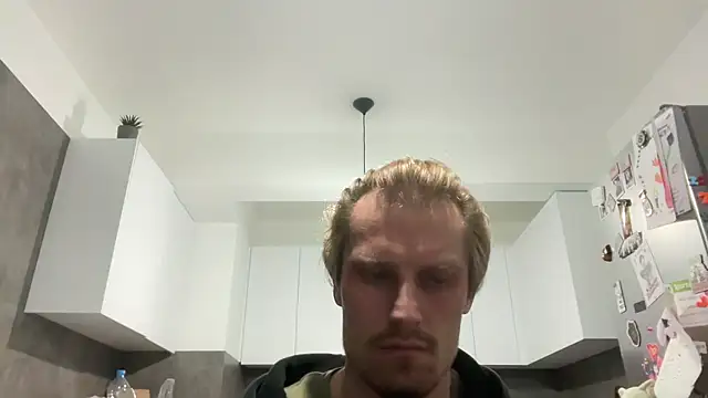 Snapshot of fmodel chatting on 01-04-25, 04:43 fmodel online show from 01-04-25, 04:43