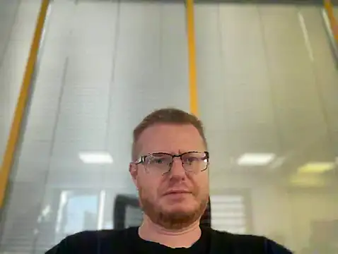 Snapshot of fmodel chatting on 10-23-25, 09:41 fmodel online show from 10-23-25, 09:41