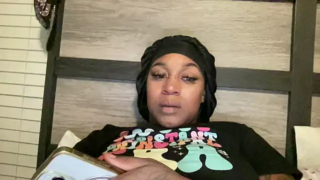 Creamesensation online show from 10-25-25, 06:45