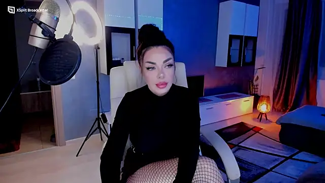 Snapshot of Miss_kay1111 chatting on 12-04-24, 04:32 Miss kay1111 online show from 12-04-24, 04:32